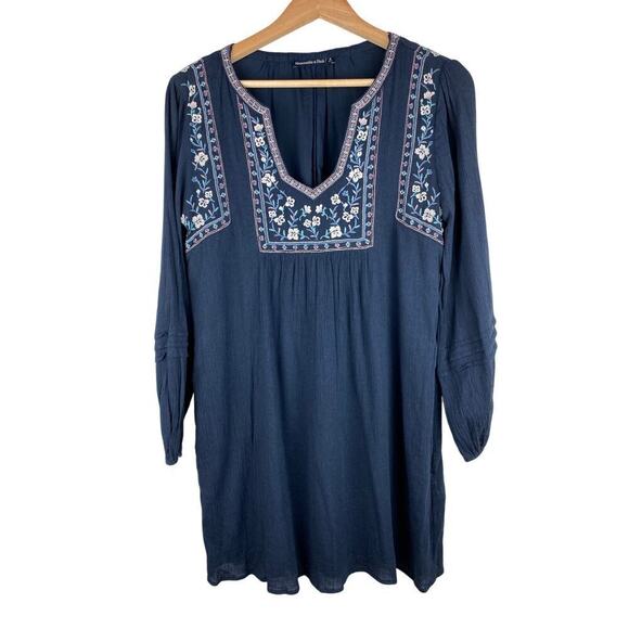 Abercrombie & Fitch Dresses & Skirts - Abercrombie & Fitch Women's S Blue Embroidered Floral Mini Boho Shift Dress